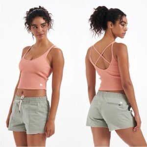 Vuori Rib Crop Tank in Light Cinnamon Size Large